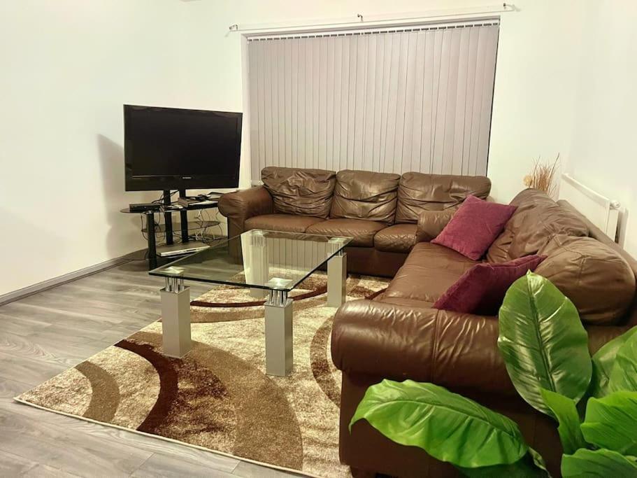 Lovely 3 Bed Ground Floor Apartment Near Qe Hospital Harborne Birmingham New Esterno foto